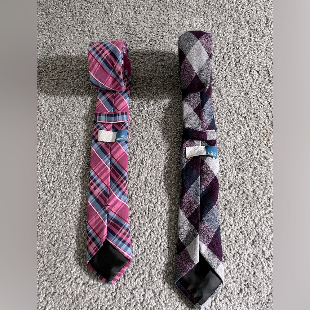 Men’s 14th & Union ties. The pink,blue,&white and the maroon flannel tie